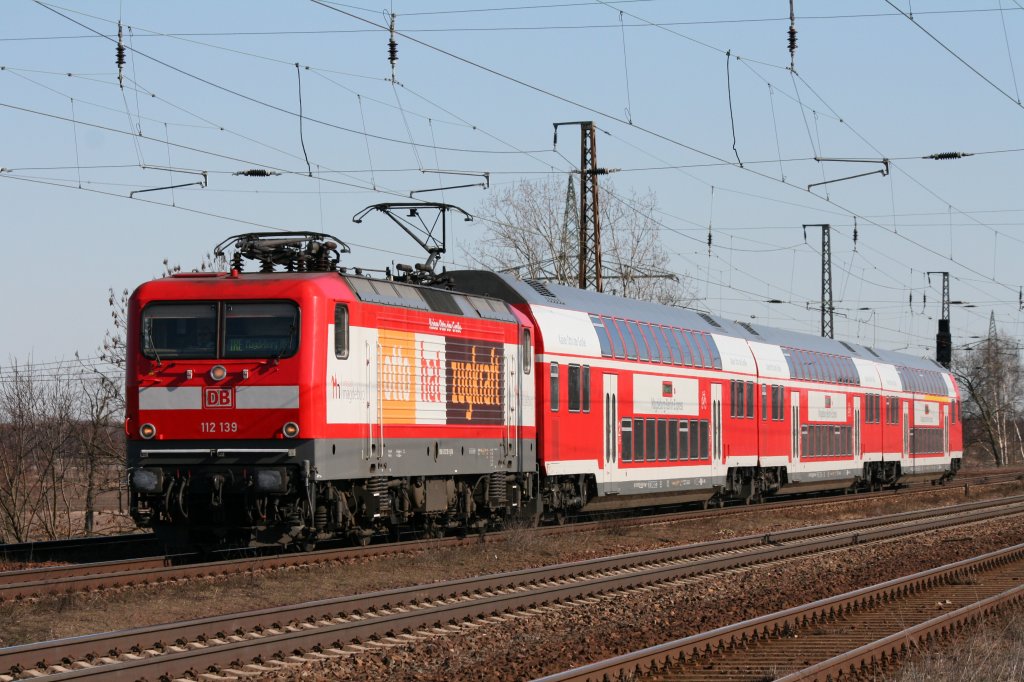 112 139 mit dem IRE Berlin Magdeburg am 07.03.2011 in Saarmund