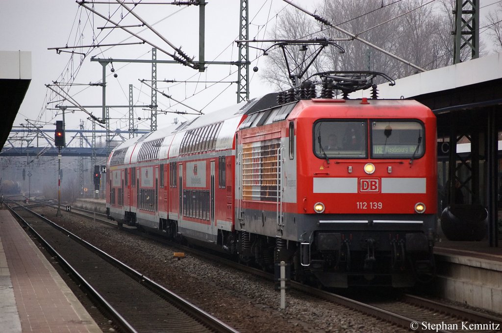 112 139  Otto hat Zugkraft  mit dem IRE25 (IRE 4276) nach Magdeburg Hbf in Brandenburg. 17.02.2011