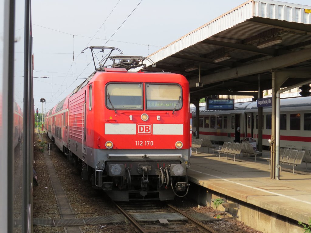 112 170 mit einem RE nach Halle Saale am 25.07.2013 im Magdeburger HBF