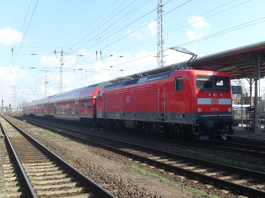 112 182 mit einem RE am 27.03.2011 in Stendal. 

