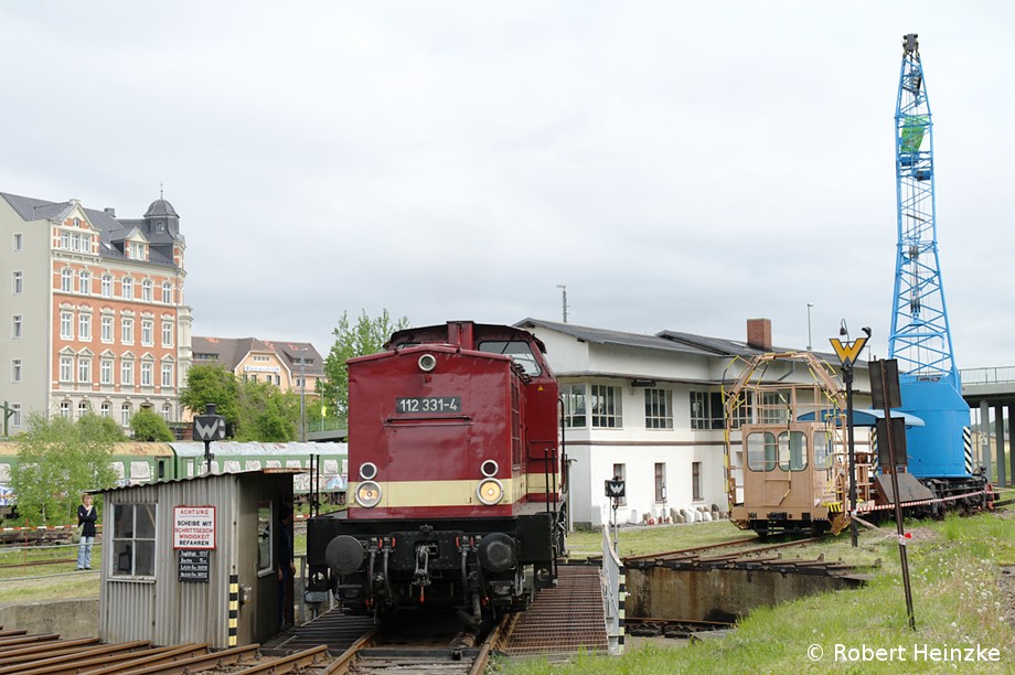 112 331-4 in Lbau zu den Maschinenhaustagen am 08.05.2011
