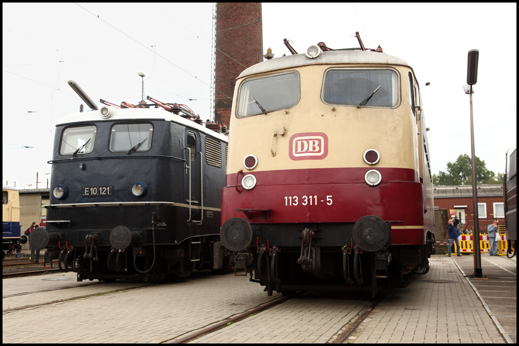 113 311 und E10 121 im BW Osnabrck. (19.09.2010)