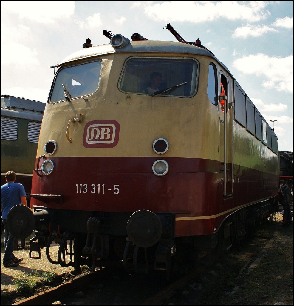 113 311 stand relativ Unfotografenfreundlich in N�rnberg Gostenhof abgestellt. (21.08.2010)