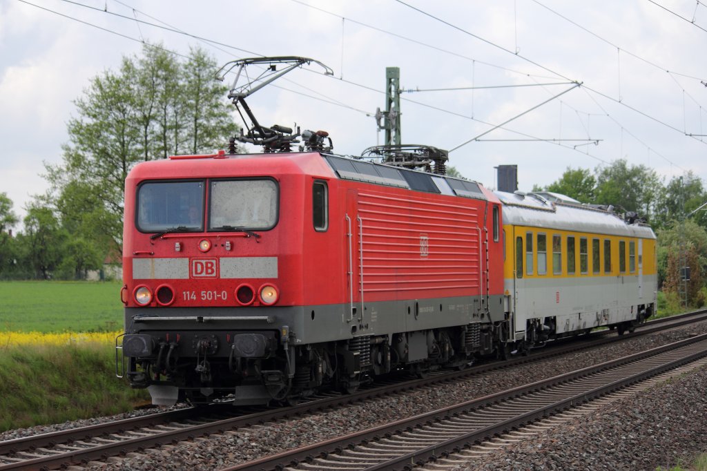 114 501-0 DB mit Messsteuerwagen bei Staffelstein am 07.05.2012.