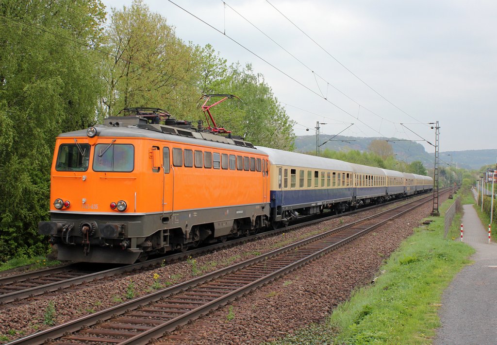 1142 635 mit dem Hetzerather Partyzug in Bonn-Limperich am 28.04.2013