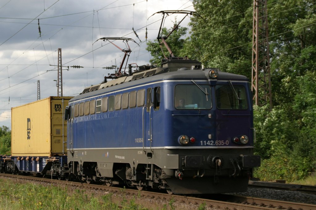 1142.635 mit Containerzug am 17.7.11 in Ratingen-Lintorf