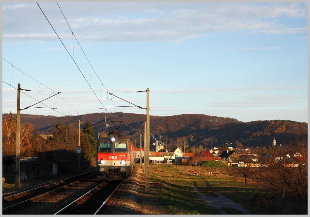 1144 020 mit REX 7120 am 27. November 2011 in Zeiselmauer.