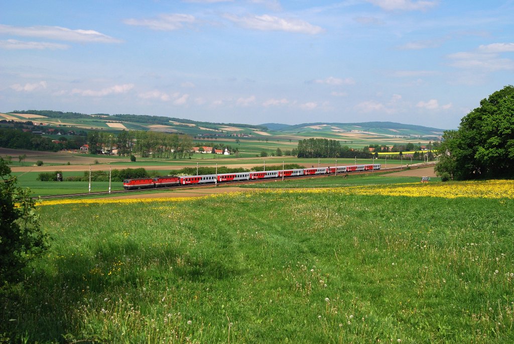 1144-DT mit REX 1624 bei Schnfeld (11.05.2010)