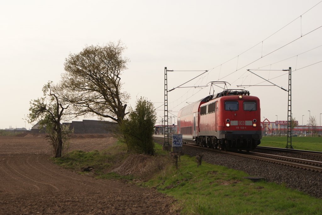 115 166-2 mit einem Dosto als Schadzug in Neuss Allerheiligen am 16.04.2010