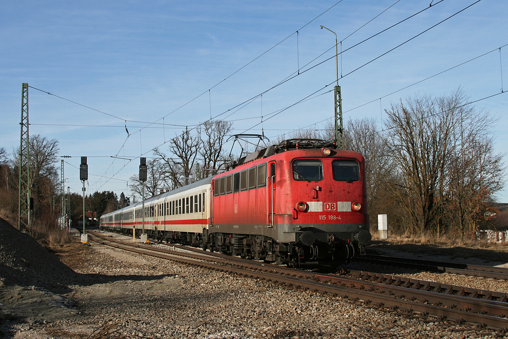 115 198 mit IC 1281 am 27.02.2010 in Aling.