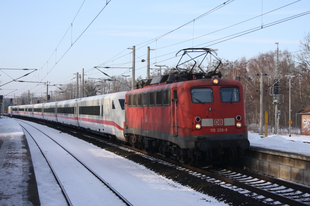 115 205 schleppt einen ICE 2 ab aufgenommen in Gifhron Fahrtrichtung Berlin