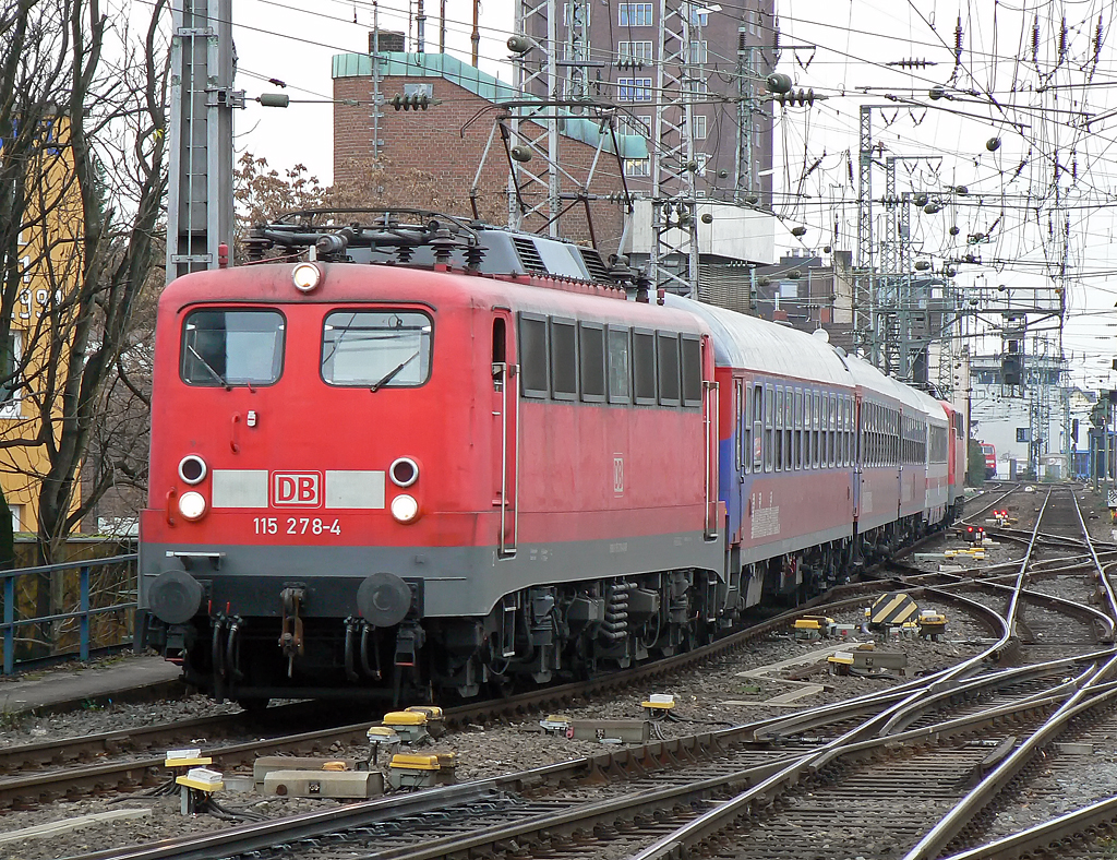115 278-4 am IC2863 in Kln Hbf am 18.11.2010