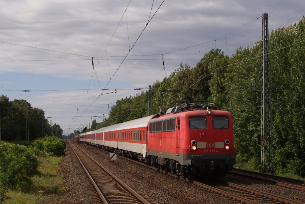 115 278-4 mit dem AZ 13373 nach Alessandria bei der Durchfahrt durch Dsseldorf-Garath am 17.07.2011