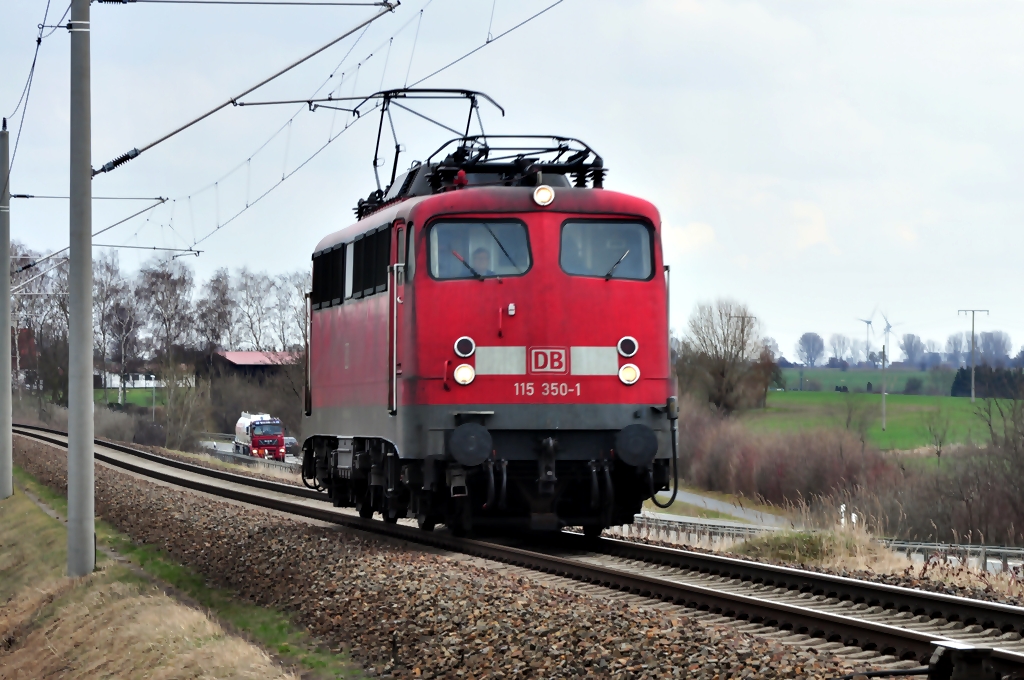 115 350 etwas spter auf dem Weg von Stralsund nach Rostock am 01.04.2010