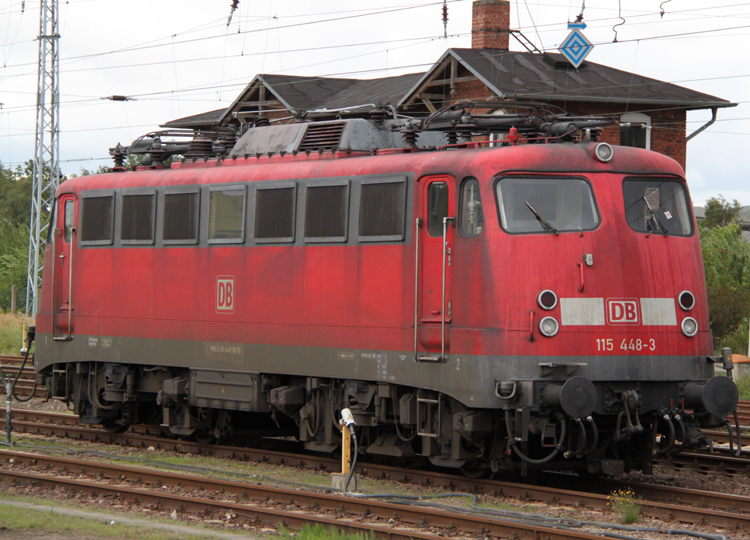 115 448-3 abgestellt im Rostocker Hbf.spter ging es mit IC1961/1963 wieder zurck nach Stralsund.19.08.2011