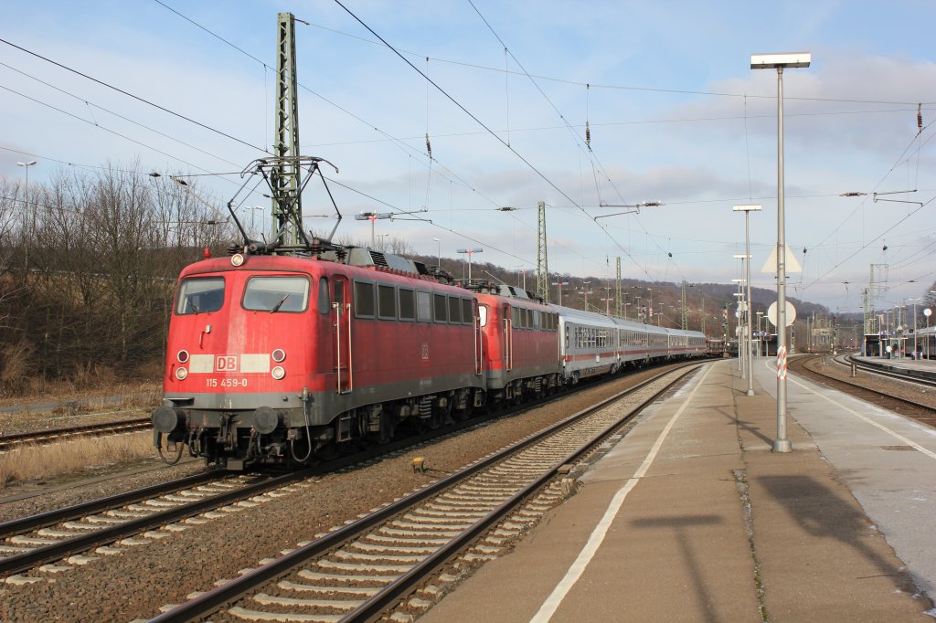 115 459-0 mit PbZ-D 2453 in Brackwede. 11.02.2012.
