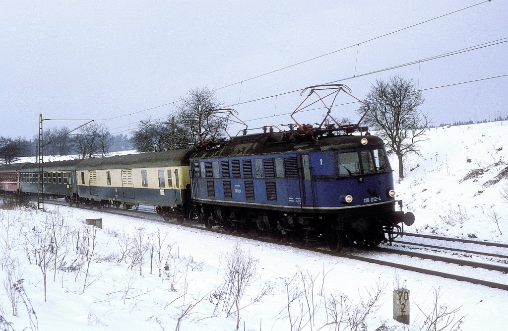  118 012  bei P�lling  09.02.83