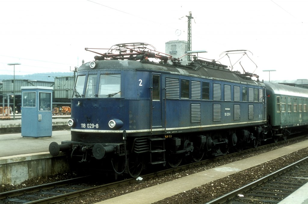 118 029  Stuttgart Hbf  12.04.79