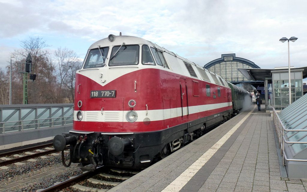 118 770-7 in Gera. Foto 01.12.2012