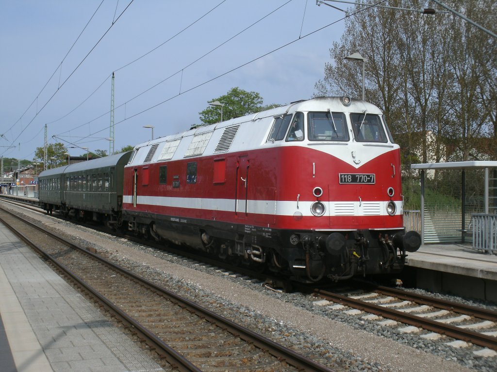 118 770,am 10.Mai 2013,vor der Abfahrt nach Putbus in Bergen/Rgen.