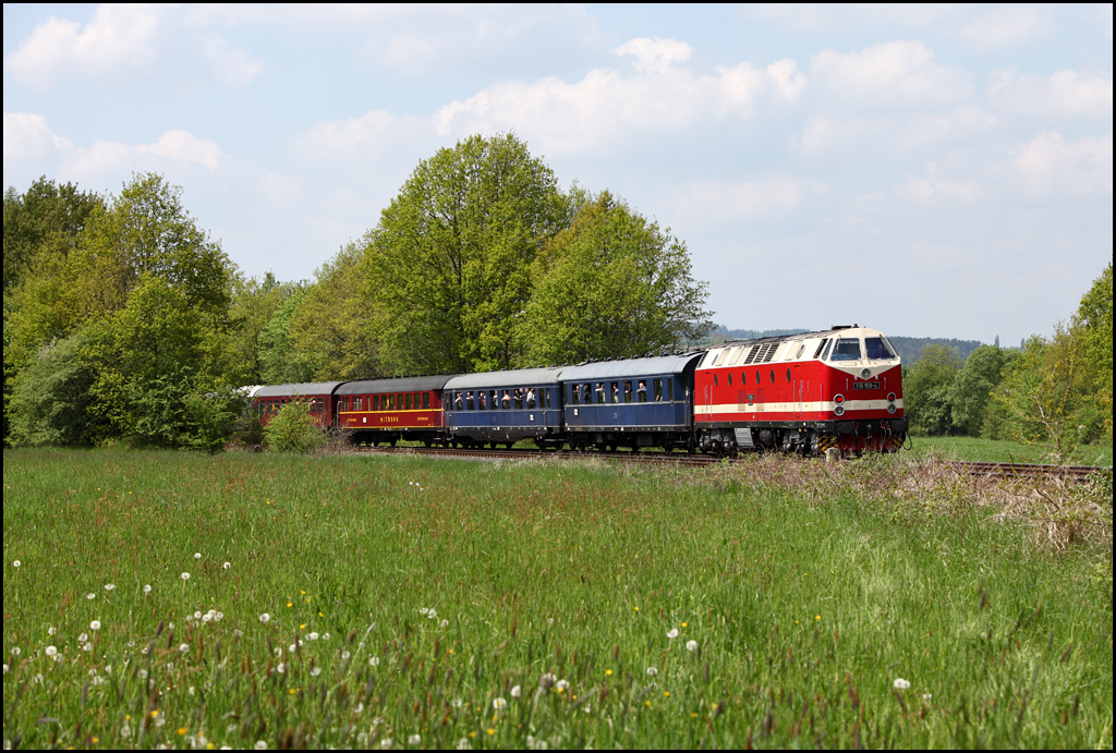 119 158 hngt am Zugschluss des Sonderzuges aus Berlin. (22.05.2010)