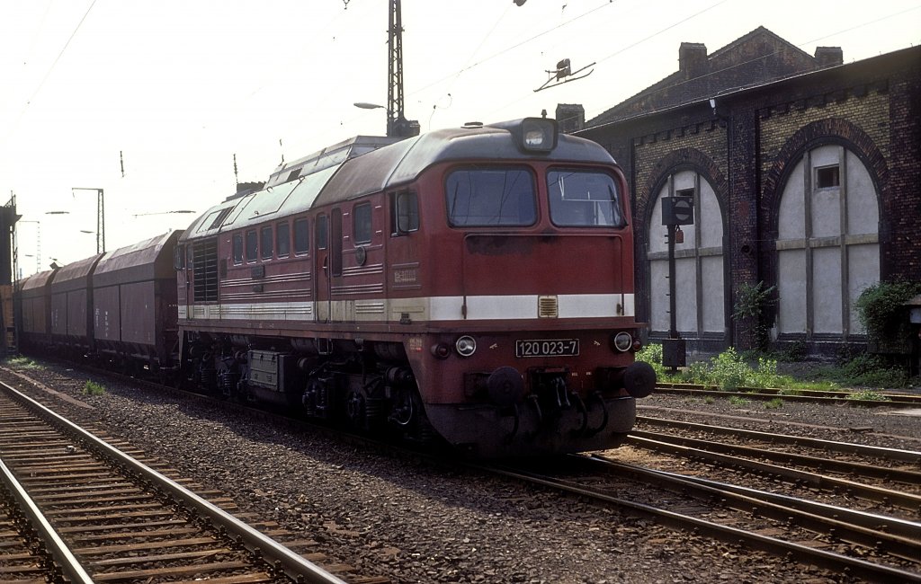 120 023  Dresden - Neustadt  17.05.90