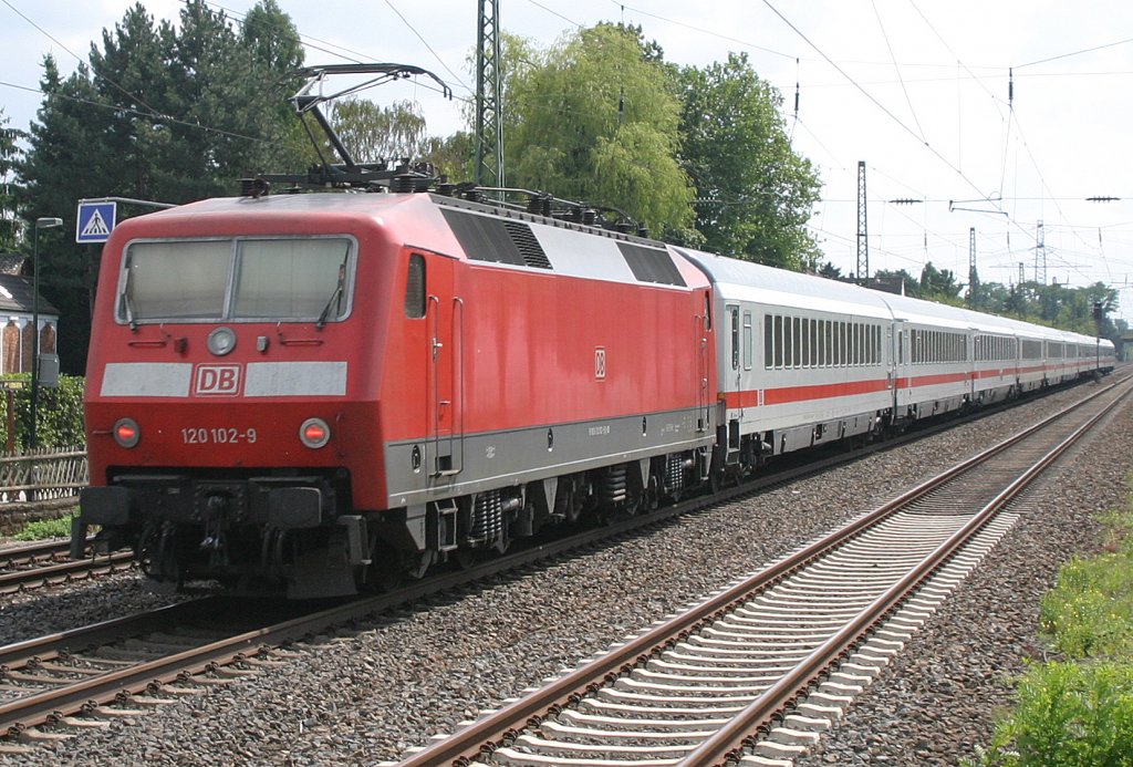 120 102 mit IC in am 6.8.10 D�sseldorf-Angermund