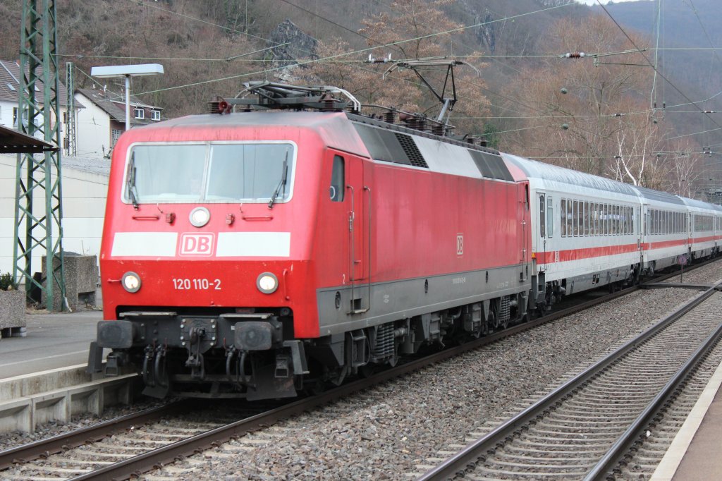 120 110-2 in Bingen(Rhein)Hbf