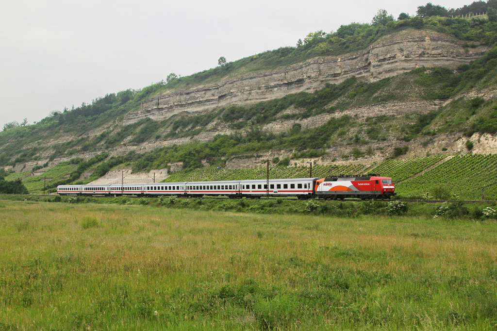 120 112 mit IC 1987 am 02.06.2012 zwischen Retzbach-Zellingen und Thngersheim.