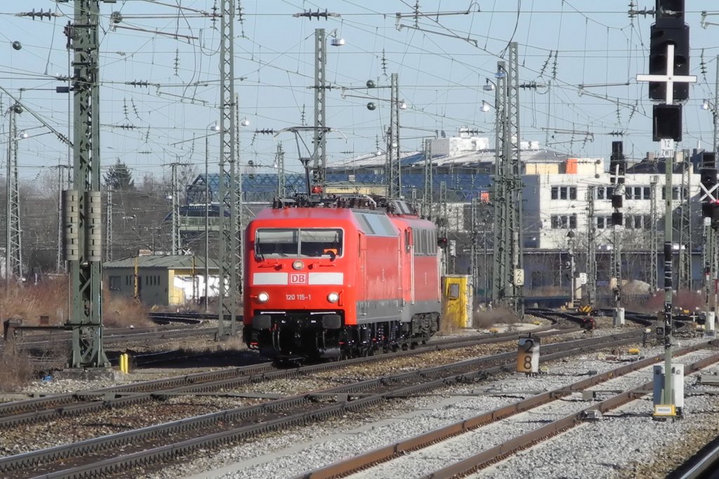 120 115 & 115 509 am 07.03.11 in Mnchen-Pasing