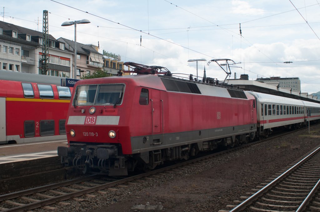 120 119 gesehen am 29.7.12 im Koblenzer HBF.