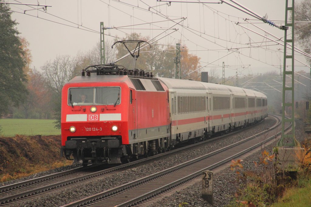 120 124-3 DB bei Staffelstein am 01.11.2012.