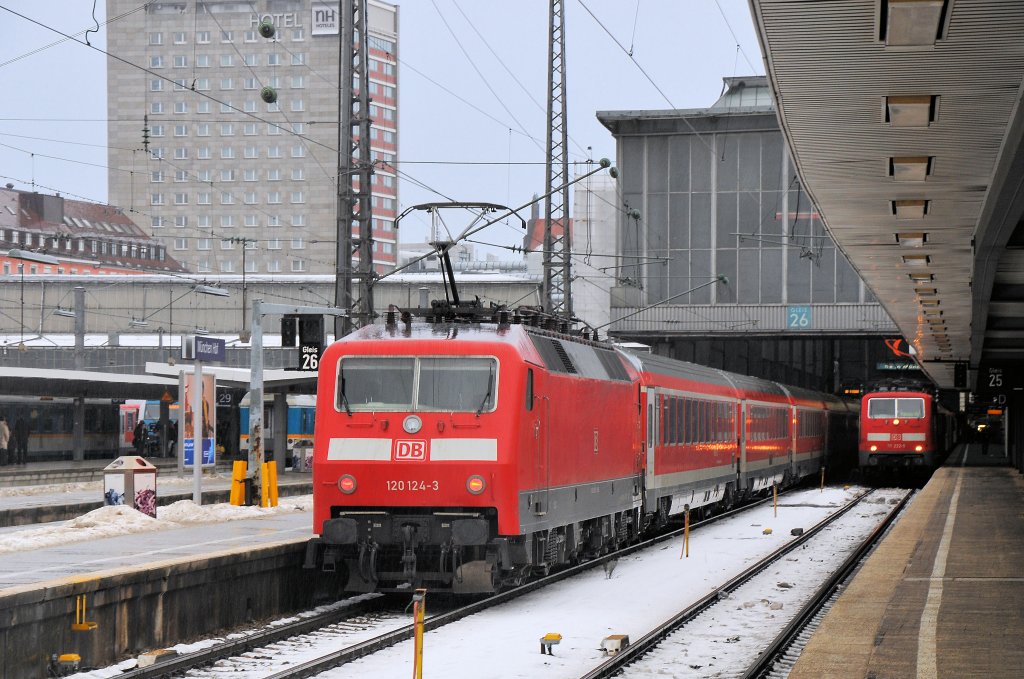 120 124 am 170110 am RE 4013 aus N�rnberg in M�nchen Hbf