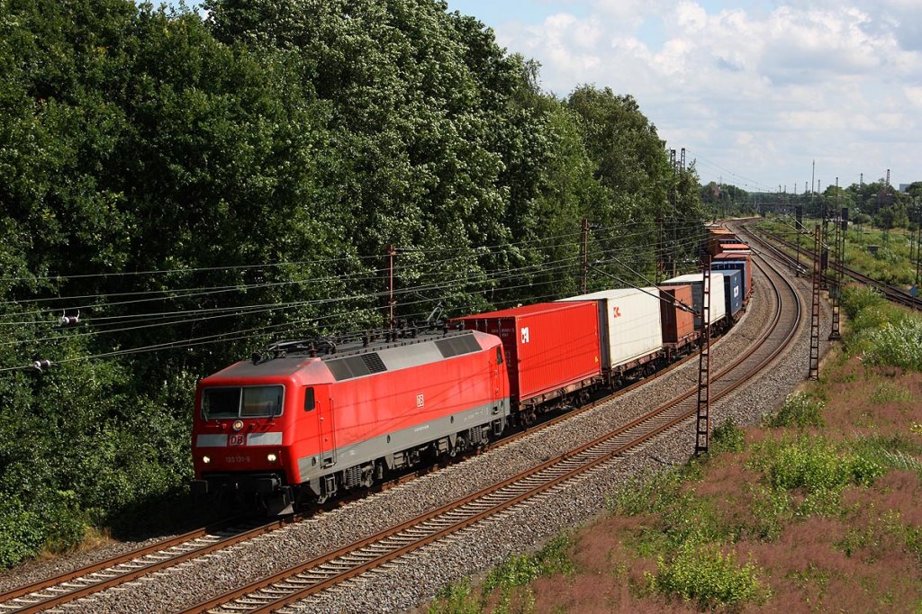 120-131-8 am 17.7.2012. In Richtung Bremerhaven Hbf aus Bremen. Aufgenommen nahe Wulsdorf.