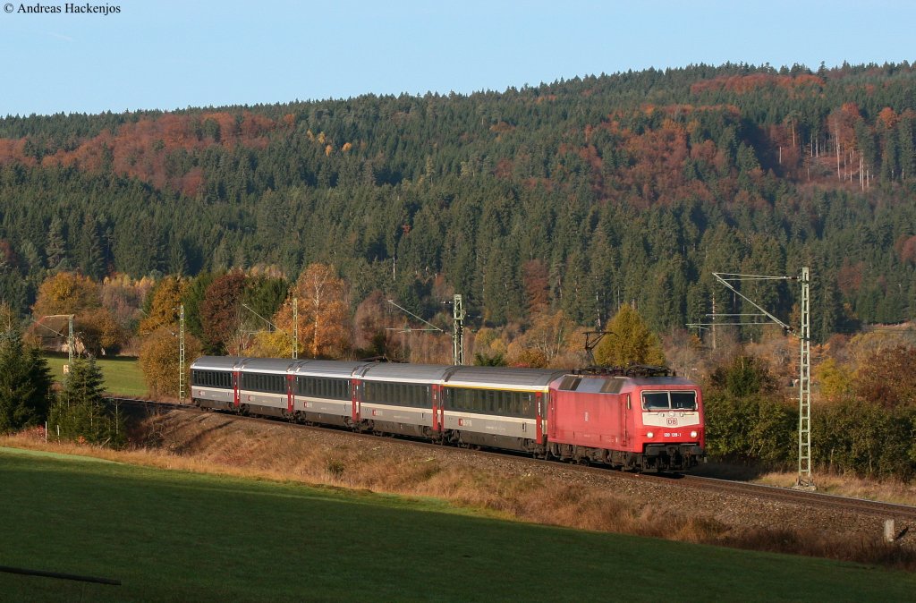 120 139-1 mit dem IC 488 (Zrich HB-Stuttgart Hbf)  bei Mhringen 27.10.09