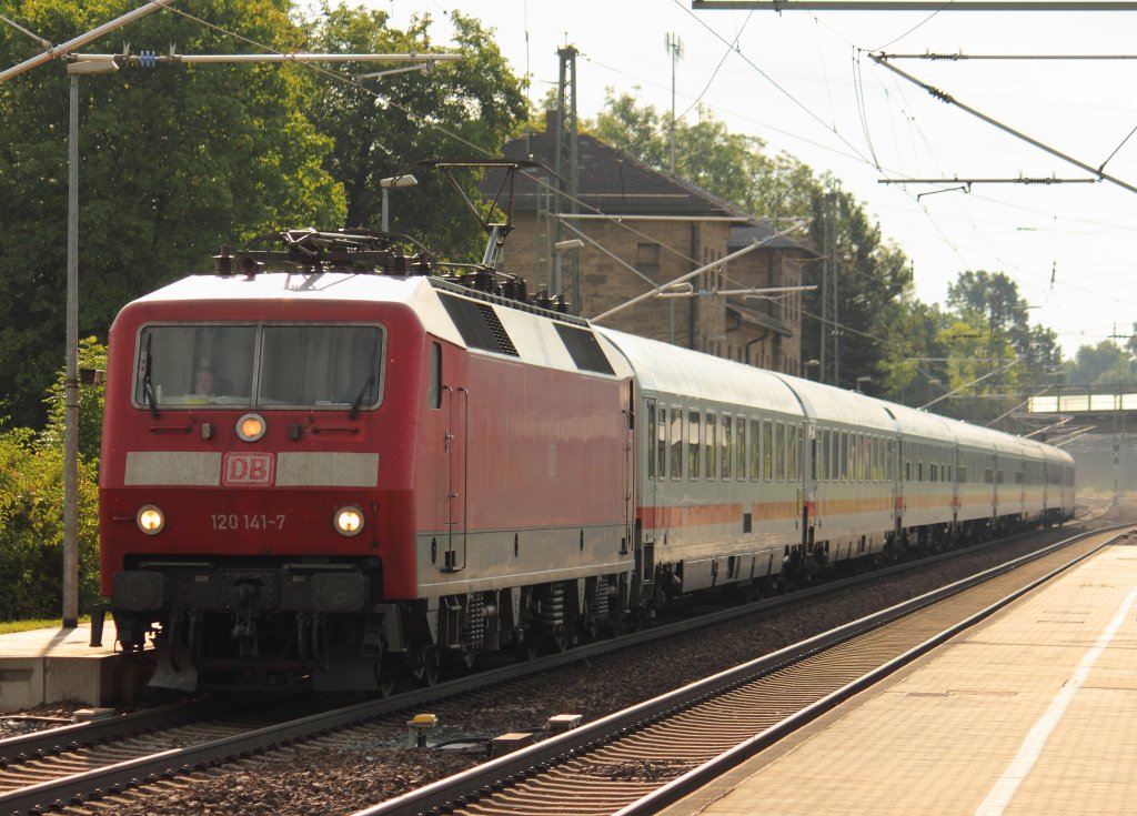 120 141-7 DB in Hochstadt/ Marktzeuln am 02.08.2012.