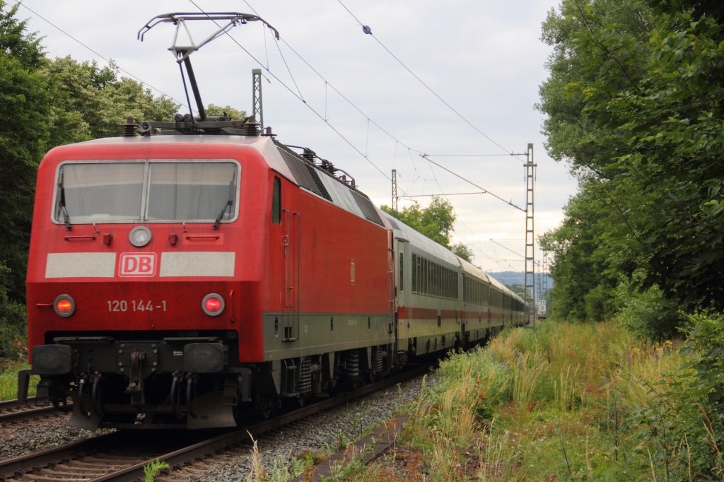 120 144-1 DB in Michelau am 04.07.2013.