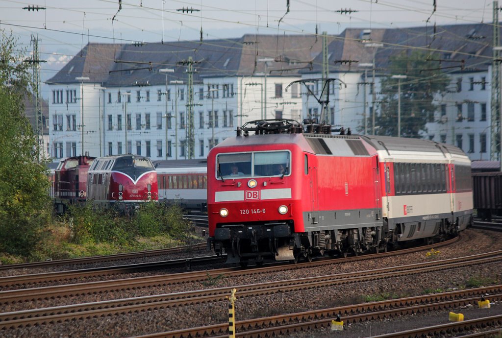 120 146-6 am EC7 in Koblenz Ltzel am 29.09.2012