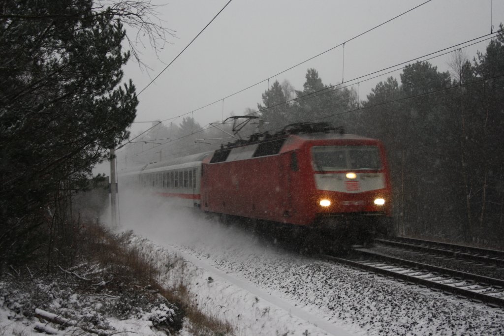 120 148 mit einem IC am 18.12.2009 durch Gifhorn