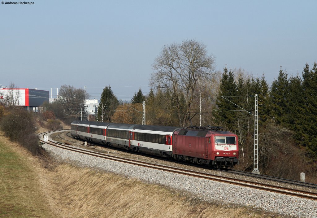 120 149-0 mit dem IC 185 (Stuttgart Hbf-Zrich HB) bei Rottweil 5.3.11