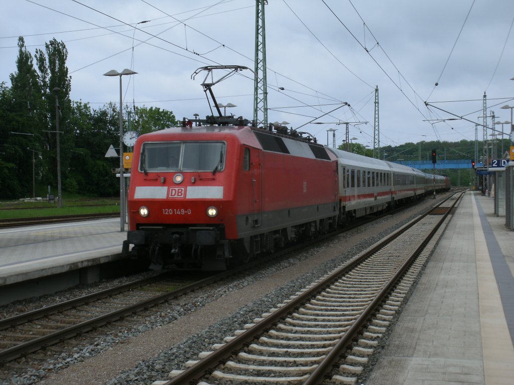 120 149 fuhr mit dem Leerpark von Binz nach Stralsund,am 25.Mai 2013,durch Bergen/Rgen.