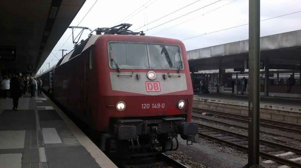120 149, in Hannover HBF, am 13.08.2011.
