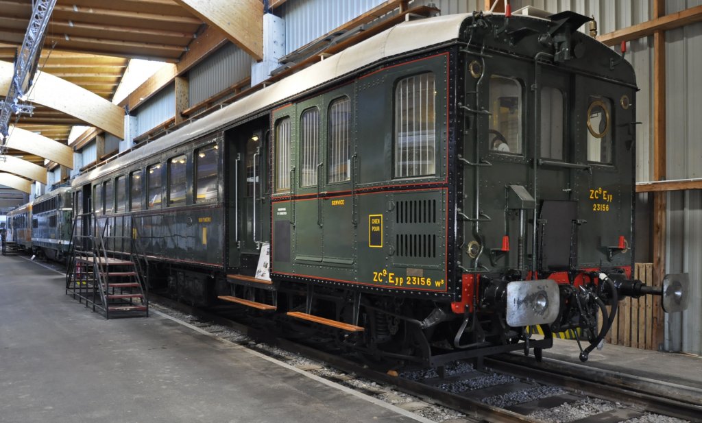12.07.11 , Mulhouse , Eisenbahnmuseum ; elektr. Triebwagen ZC 23156 , Bj. 1925