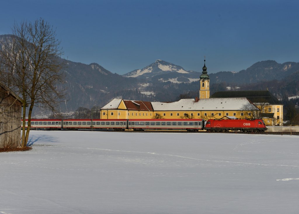 1216 022 mit einem EC am 26.01.2013 bei Niederaudorf.