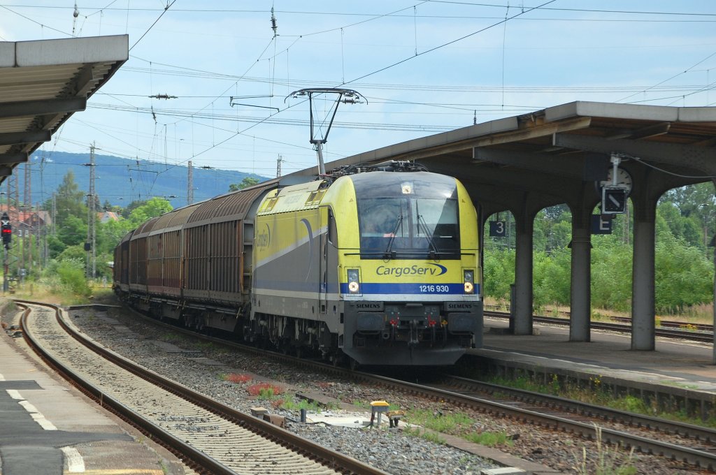 1216 930 (CargoServ) mit H-Wagenzug Amstetten(A) - Brake(Unterweser), am 06.07.2010 durch Kreiensen