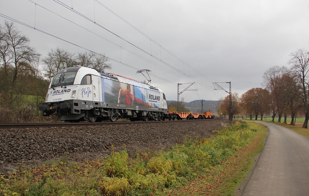 1216 955-5 mit Containerzug in Fahrtrichtung Sden. Aufgenommen am 08.11.2012 kurz vor Eschwege West.
