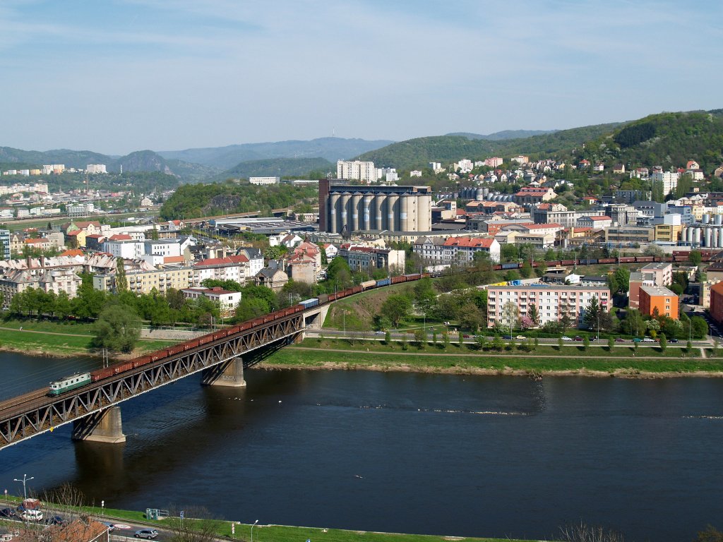 122-043 am 22.04.2011 in Usti nad Labem