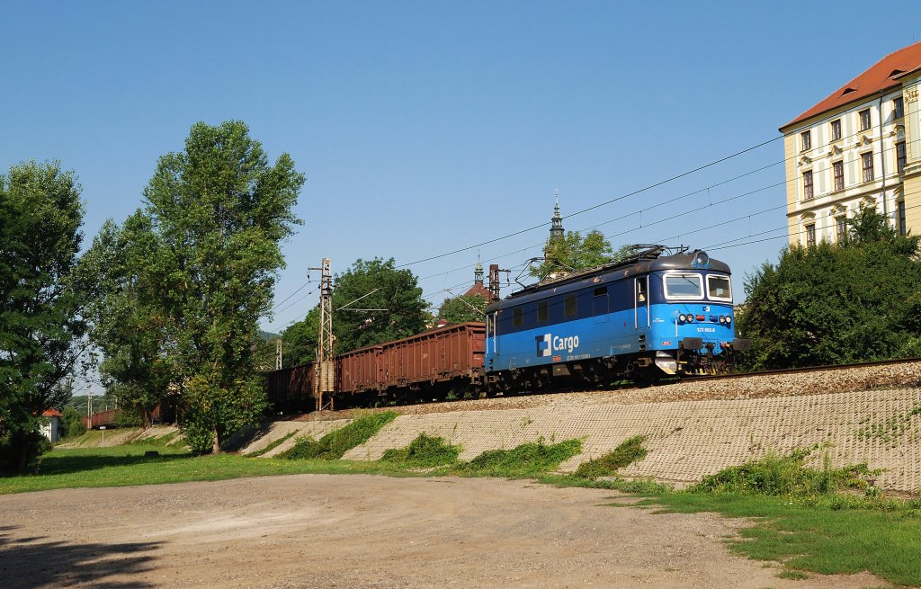 123 002 (CD Cargo) mit Kohlezug in Litomerice (24.07.2012)