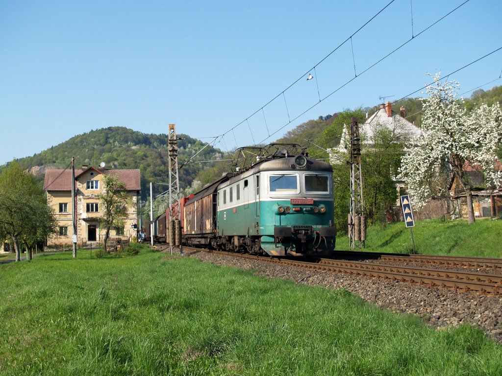 123 027 am 20.04.2011 unterwegs bei Techlovice