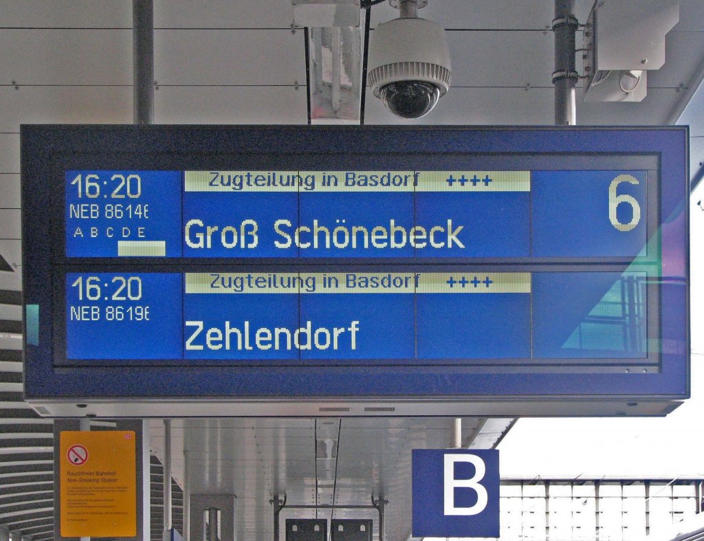 13.09.07 Berlin, Bf Gesundbrunnen ; zur Untersttzung der S-Bahn fuhr die NEB in den Hauptverkehrszeiten auch Zge, ohne Halt in Karow, nach Gesundbrunnen. Dabei wurde auch probeweise Zehlendorf bedient 